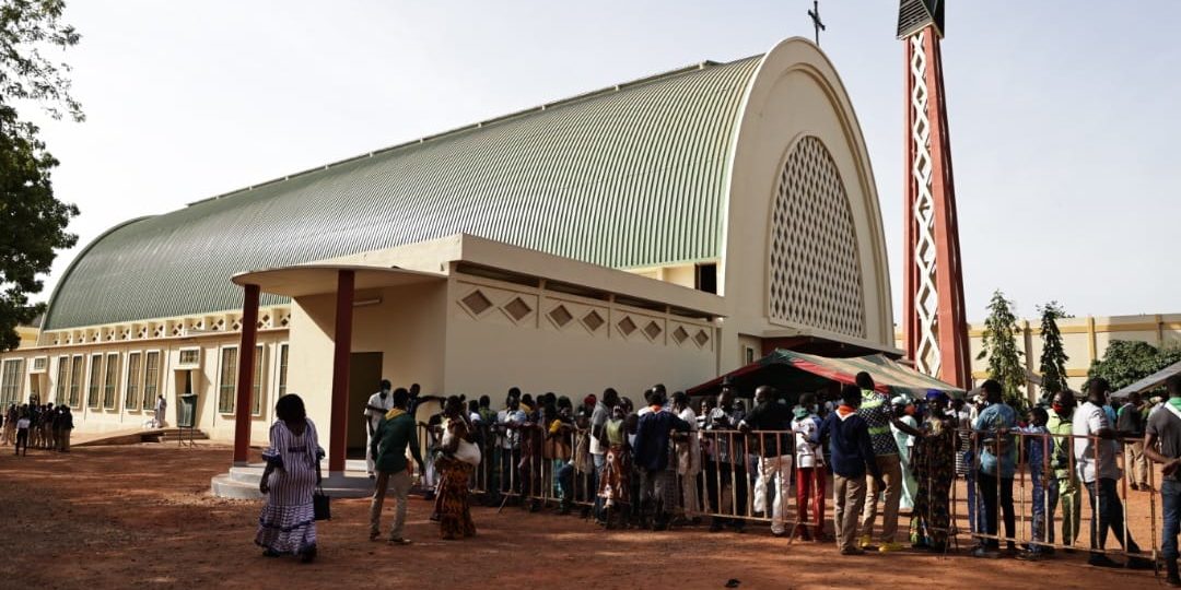 278586057_354752346693584_1451967736575841226_n