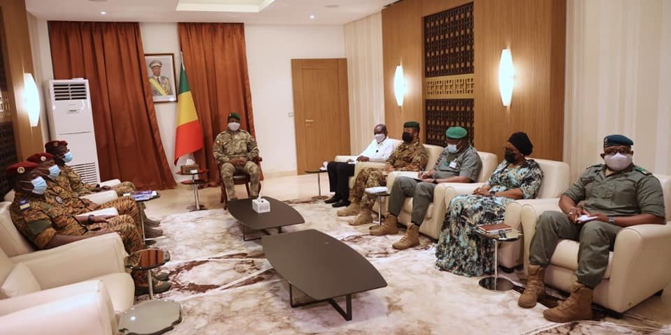 278989578_360086666160152_6083648129198352580_n