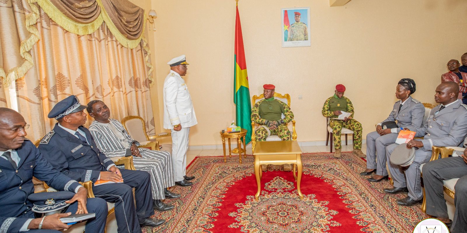 9b729bfd-f796-45b7-9988-9f8b5643e4c4